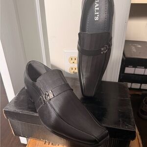 Sleek Black Loafers with Buckle Detail